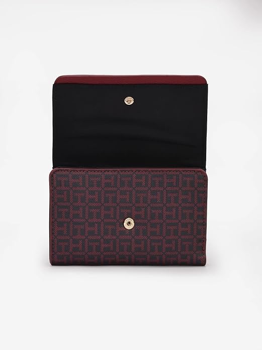 NWT Tommy Hilfiger XW05322 973 0YD Wallet