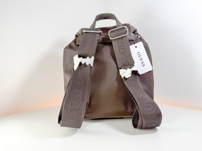 Mochila NWT Guess NL827632 Altuna color chocolate