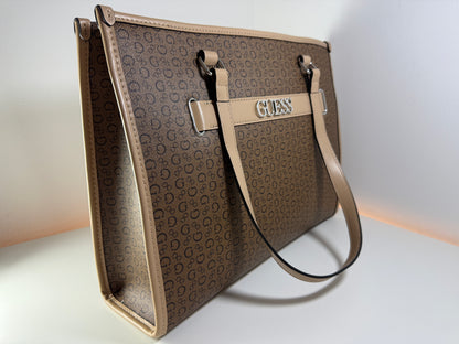 Bolso de hombro Guess SV212025 Sofia color cacao, nuevo con etiquetas