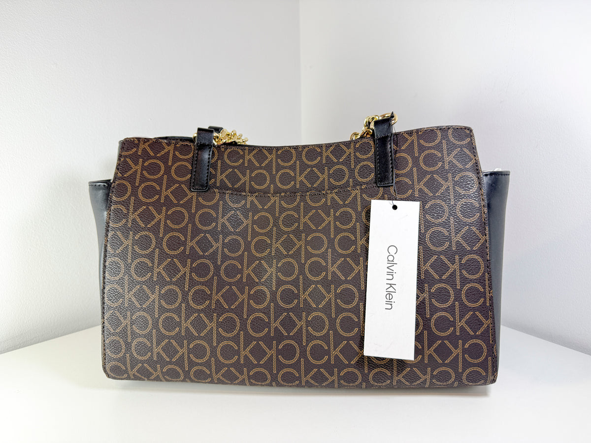 Bolso de hombro Calvin Klein marrón, nuevo con etiqueta (NWT), modelo H6ADJRZI
