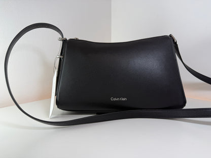 Bolso bandolera negro/plateado Calvin Klein H6GEDRU4, nuevo con etiqueta (NWT)